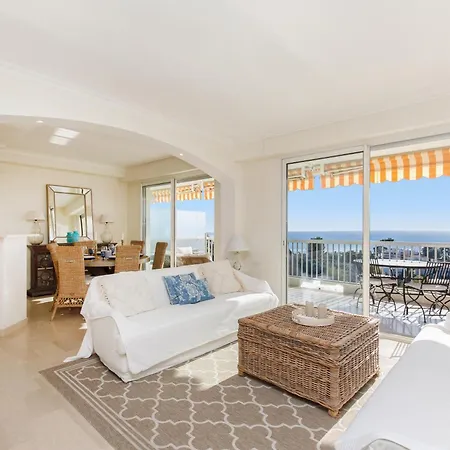 Apartment Immogroom - Spacious Bright T3 - Sea View -terrace Cannes